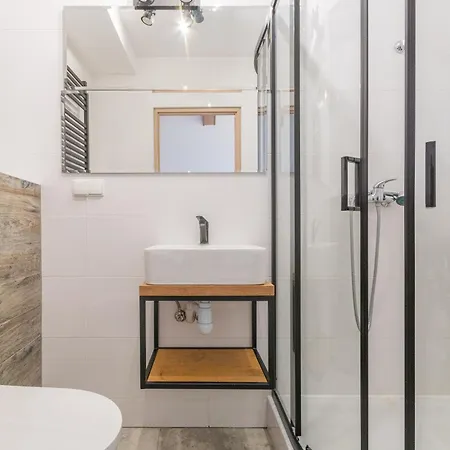 Apartman Nr 5 *